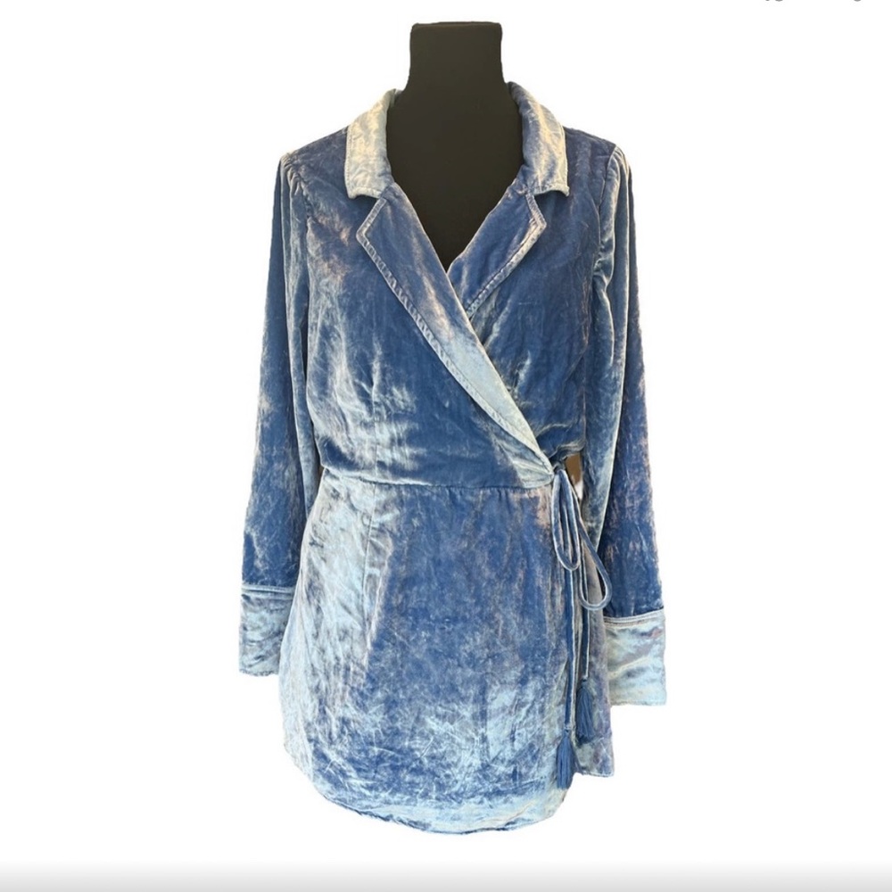 Free People Viola sky blue crushed velvet romper - Picture 2 of 16